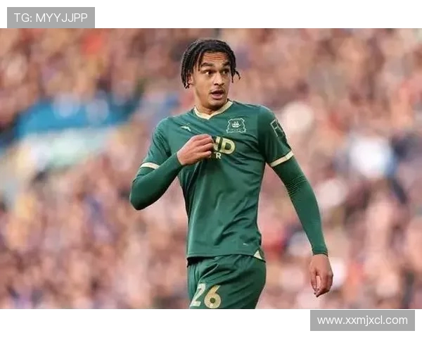 斯基拉：曼城 19 岁巴西中卫雷斯租借加盟赫罗纳，战术适配性成关键